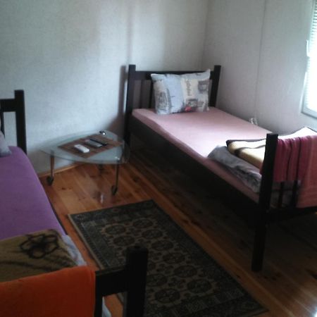 Apartmani Emil Подгорица Екстериор снимка