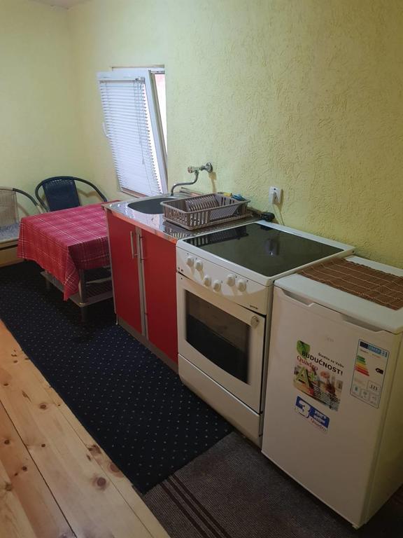 Apartmani Emil Подгорица Екстериор снимка