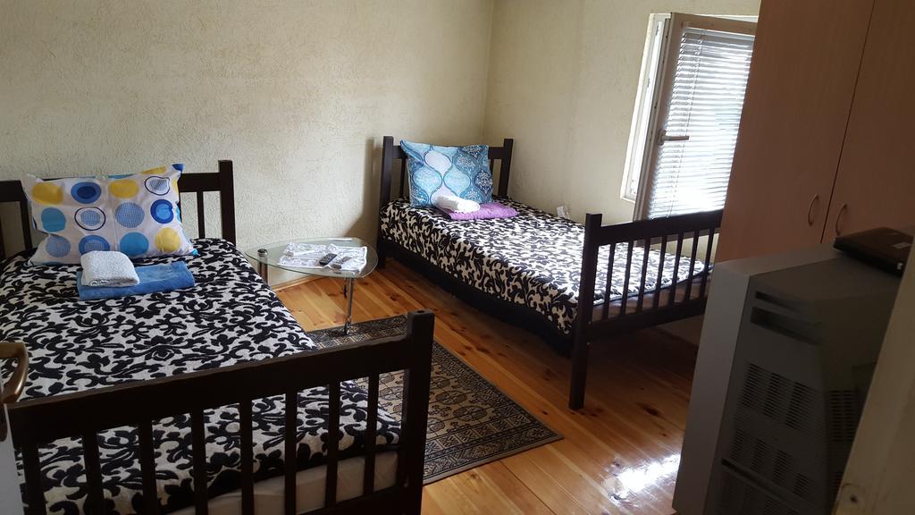 Apartmani Emil Подгорица Екстериор снимка