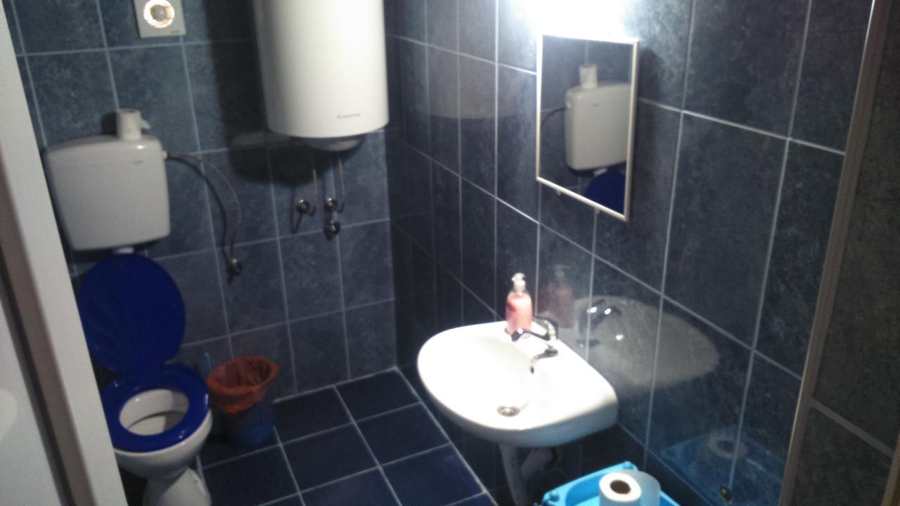 Apartmani Emil Подгорица Екстериор снимка