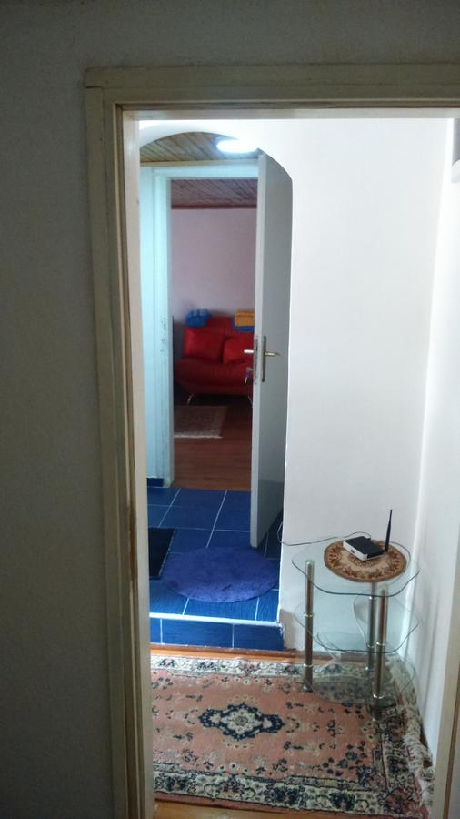 Apartmani Emil Подгорица Екстериор снимка