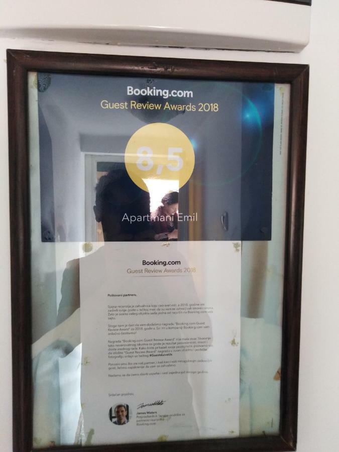Apartmani Emil Подгорица Екстериор снимка